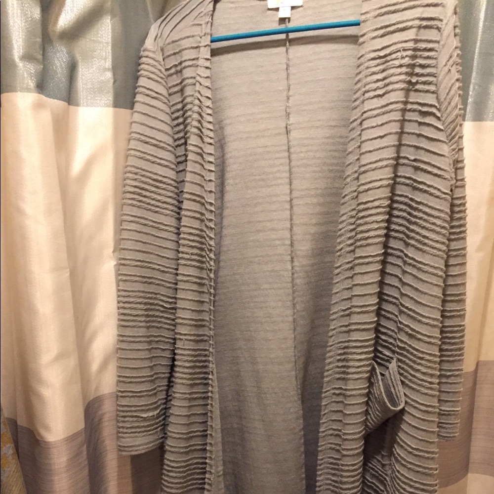 Lularoe Sarah cardigan